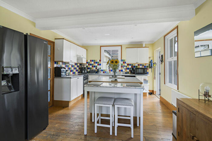 4 Bedroom Detached House For Sale In Main Street, Grendon Underwood, HP18