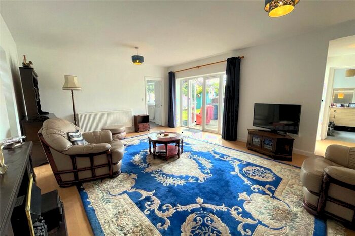 2 Bedroom Bungalow For Sale In Woodlands Road, Camberley, Surrey, GU15