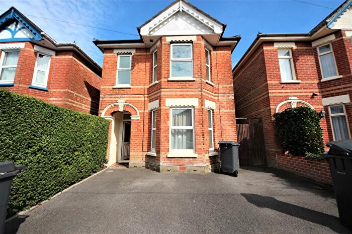 4 Bedroom Detached House To Rent In Osborne Road, Winton, Bournemouth, BH9