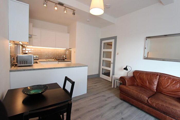 1 Bedroom Flat To Rent In Dalry Road, Dalry, Edinburgh, EH11