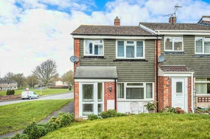 3 Bedroom Property To Rent In Windrush, Highworth, Swindon, SN6