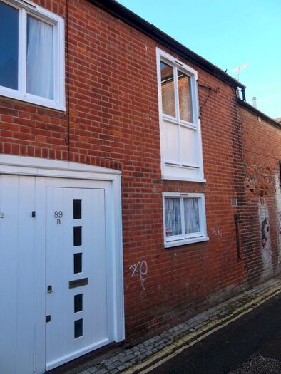 2 Bedroom Flat To Rent In Northgate, Canterbury Ref -, CT1
