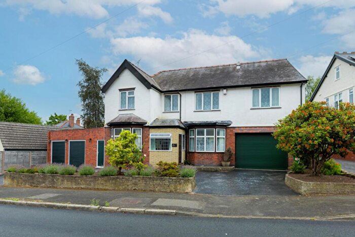 4 Bedroom Detached House For Sale In Unwin Crescent, Stourbridge, DY8
