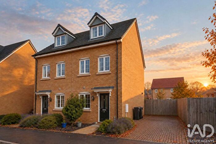 3 Bedroom Semi-Detached House For Sale In Stimpson Street, Sutton, Cambridgeshire, CB6