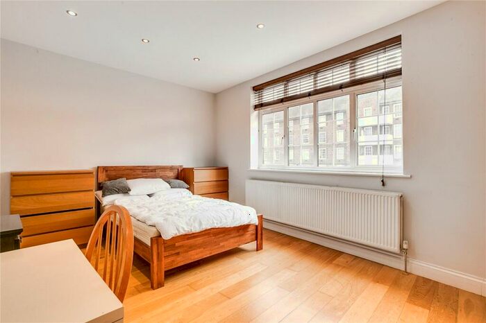 4 Bedroom Apartment To Rent In Camden Road, London, N7