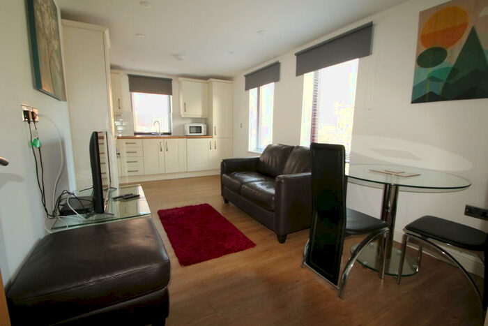 1 Bedroom Ground Flat To Rent In Flat Unit, Midlands Way, Thornbury, BS35
