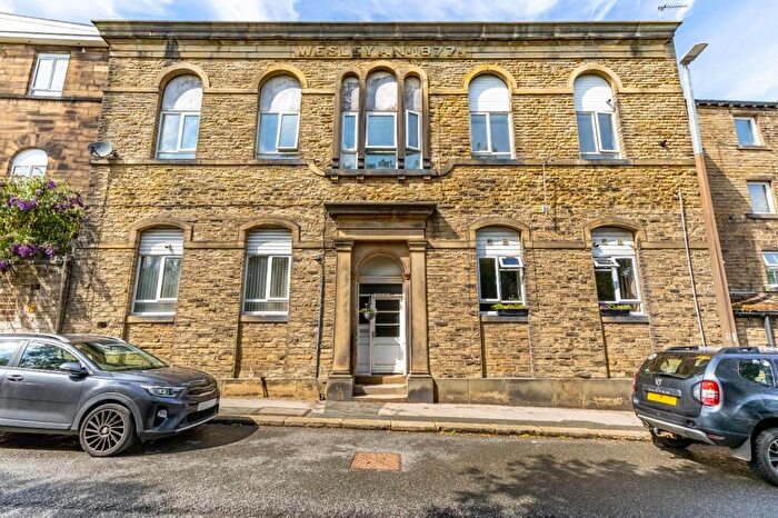 1 Bedroom Apartment For Sale In Valley View, Woodhead Road, Holmbridge, Holmfirth, HD9