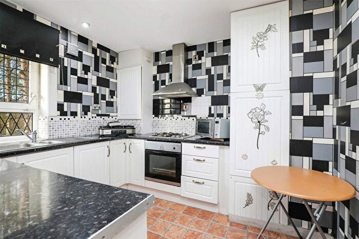 1 Bedroom Flat For Sale In Main Street, Rutherglen, Glasgow, South Lanarkshire, G73