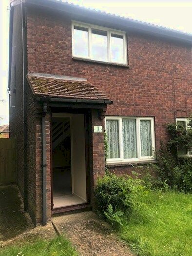 2 Bedroom Flat To Rent In Flamborough Path, Lower Earley, Reading, RG6