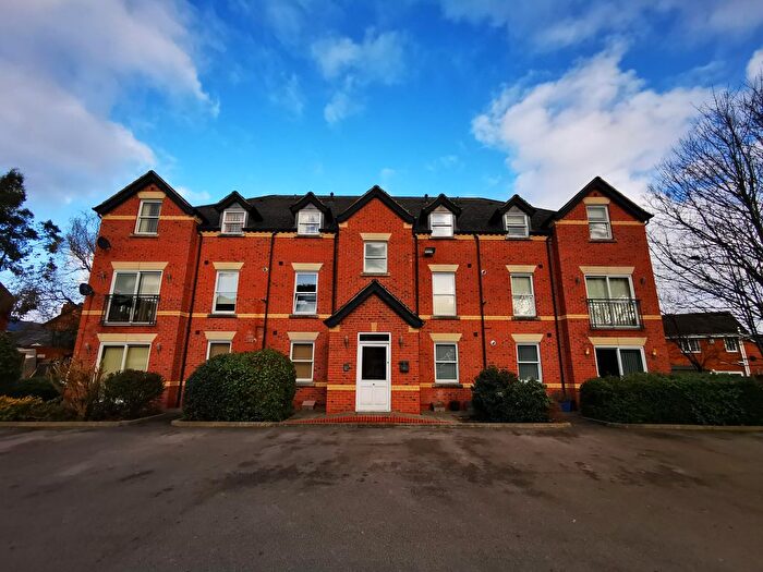 2 Bedroom Flat To Rent In Weaver Grove, Winsford, CW7