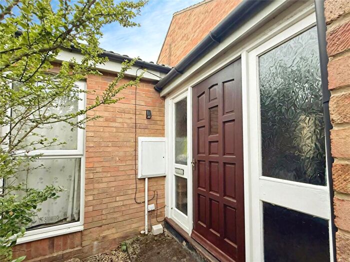 2 Bedroom Terraced House To Rent In King Henry Close, GL53