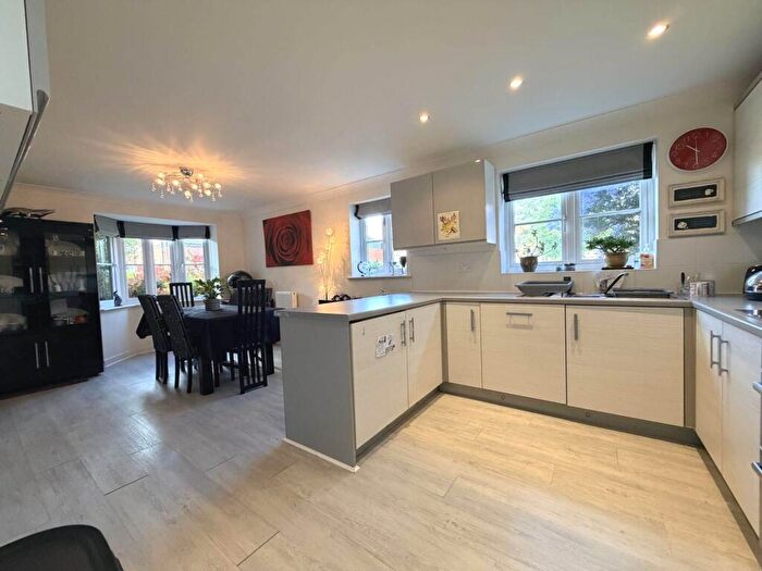 3 Bedroom Detached House For Sale In Bramley Close, Blackpool, FY4