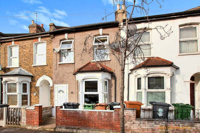 2 Bedroom Terraced House To Rent In Oakdale Road, Leytonstone, E11