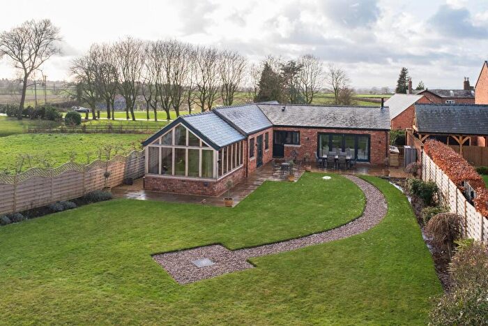 3 Bedroom Barn Conversion For Sale In Horton Lane, Tarvin, CH3
