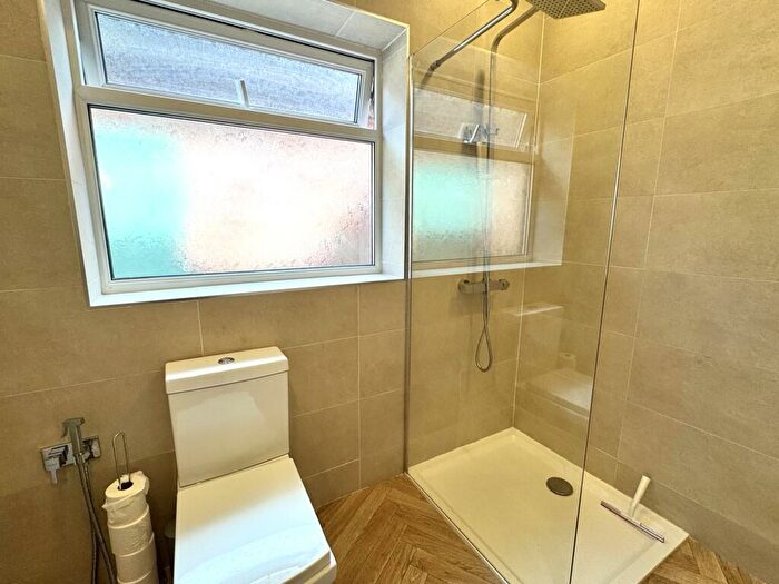 2 Bedroom Bungalow To Rent In Thirlmere Road, Wigston, LE18