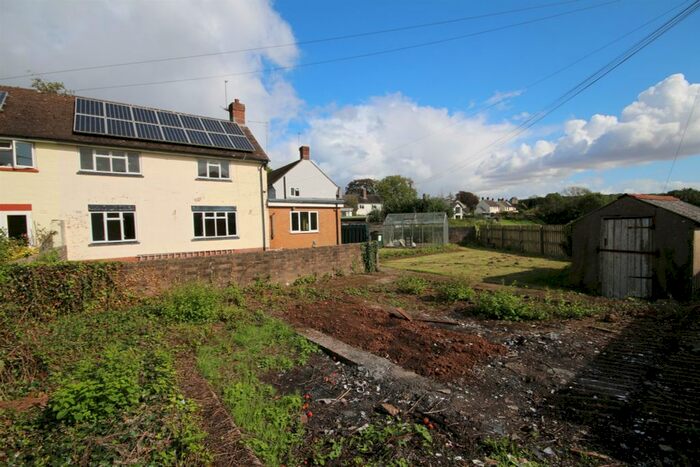 3 Bedroom Semi-Detached House For Sale In Fairleigh, Michaelston-Le-Pit, Dinas Powys, CF64