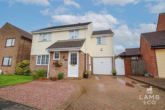 4 Bedroom Detached House For Sale In Edgware Road, Clacton-On-Sea, CO16