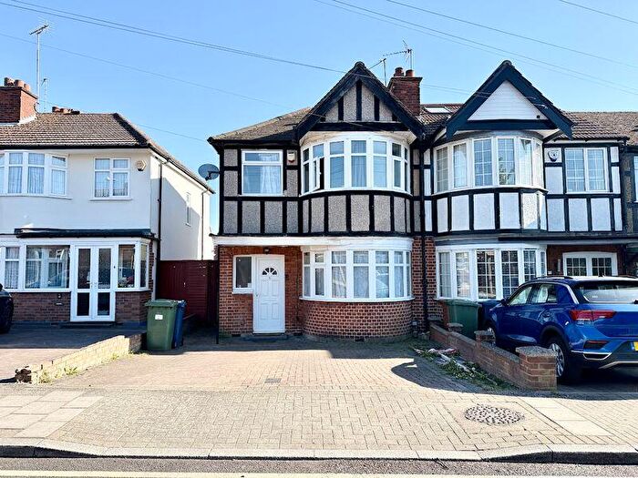 3 Bedroom Terraced House To Rent In Perwell Avenue, Harrow, HA2