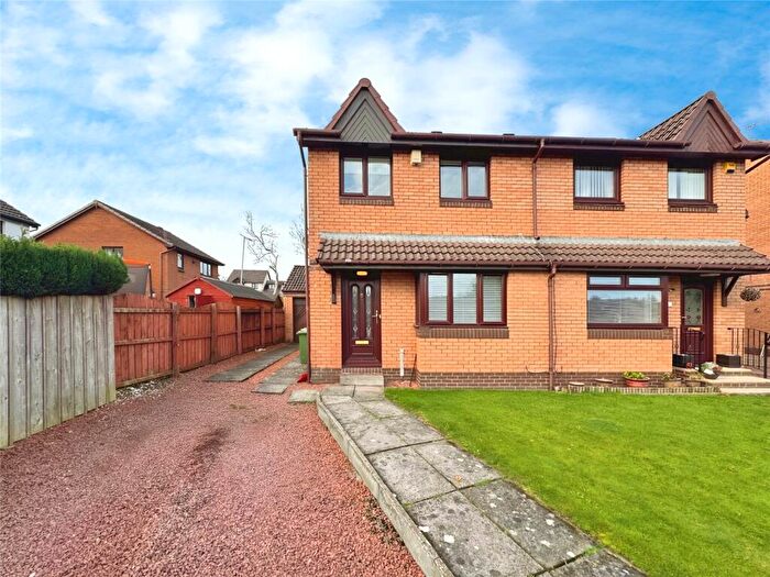 3 Bedroom Semi-Detached House To Rent In Thistle Place, East Kilbride, Glasgow, G74