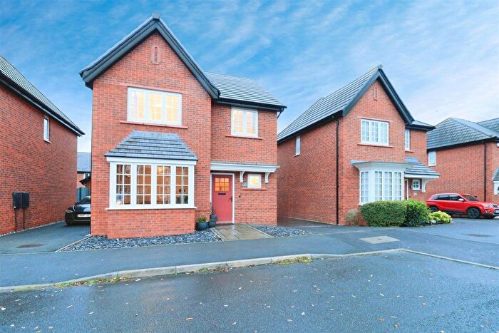 4 Bedroom Detached House For Sale In Bickerton Close, Crewe, CW1