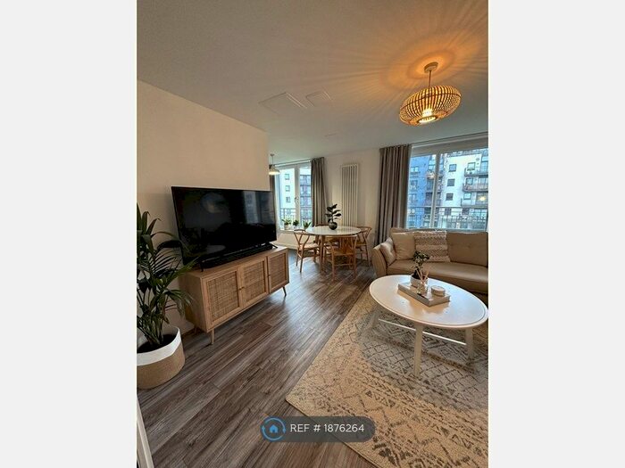 2 Bedroom Flat To Rent In East Pilton Farm Crescent, Edinburgh, EH5