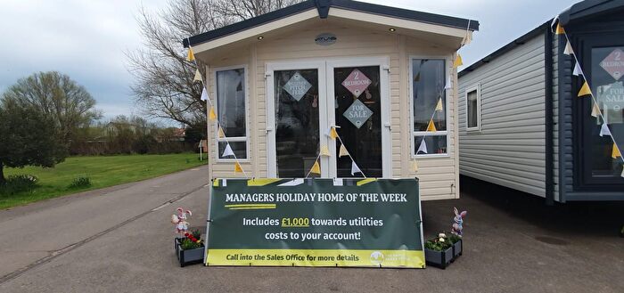 2 Bedroom Park Home For Sale In Park Road, Littlestone, New Romney, TN28