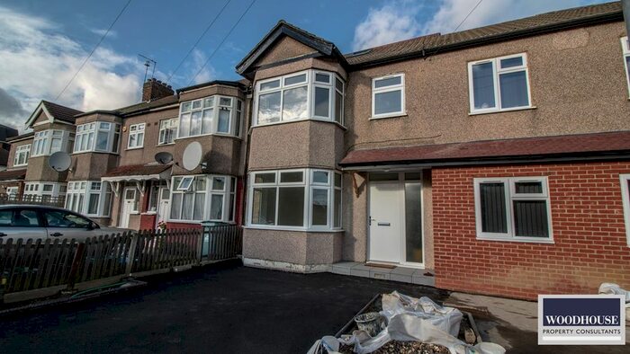 4 Bedroom End Of Terrace House To Rent In Trinity Lane, Waltham Cross, EN8