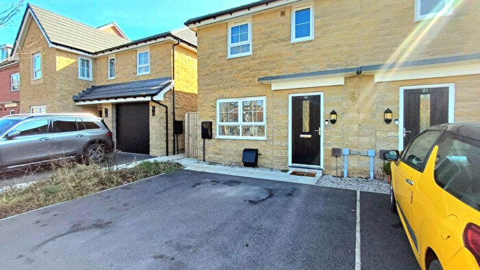 3 Bedroom Semi Detached House For Sale In Albion Road, Leyland, PR26