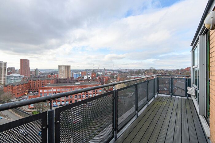 2 Bedroom Flat For Sale In St George Building, Great George St, LS1