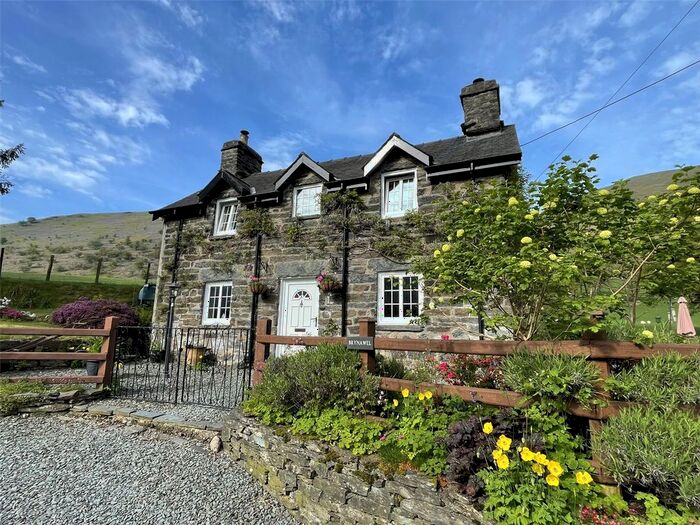 Detached House For Sale In Llanymawddwy, Machynlleth, Gwynedd, SY20