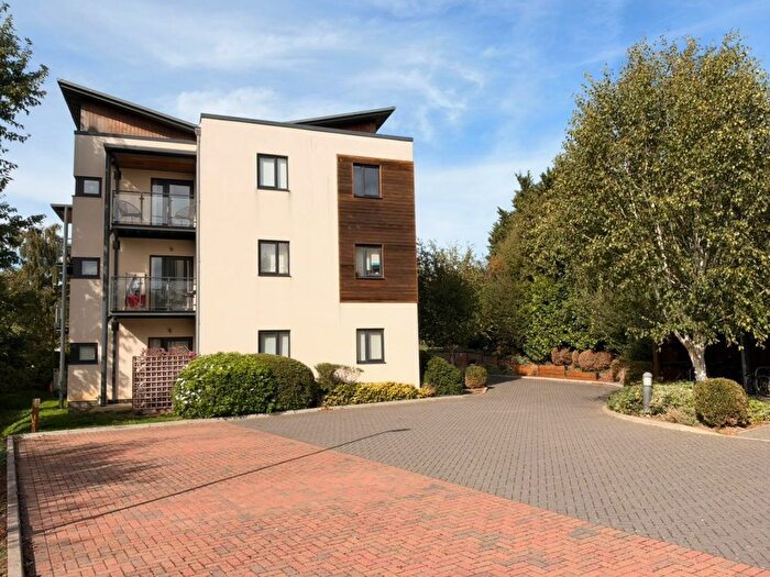 2 Bedroom Flat For Sale In Stickley Court, Faringdon, Oxfordshire, SN7