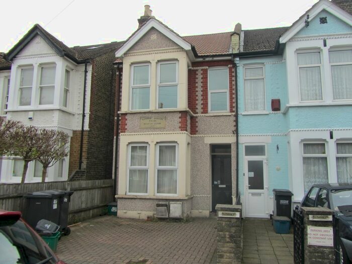 1 Bedroom Flat To Rent In Mansfield Road, South Croydon, CR2