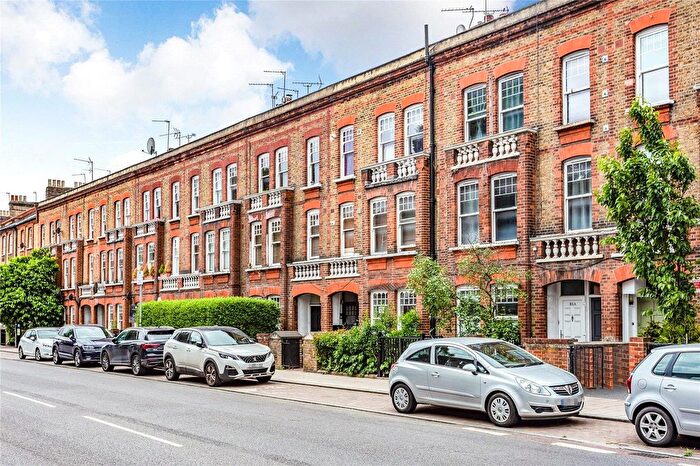 1 Bedroom Flat To Rent In Queenstown Road, London, SW8