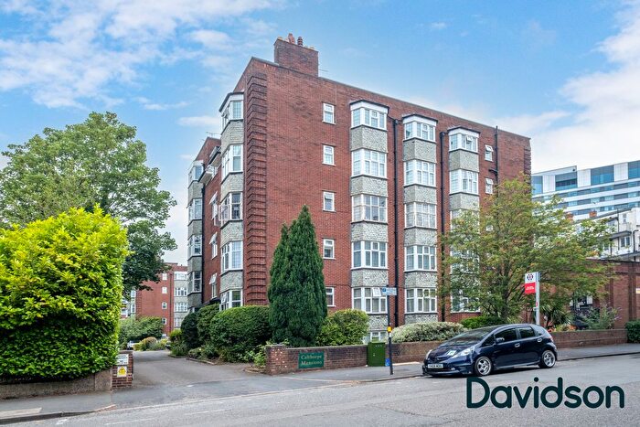 3 Bedroom Flat For Sale In Calthorpe Road, Birmingham, B15