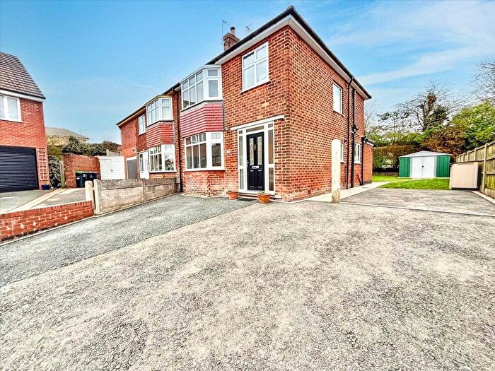 3 Bedroom Semi Detached House For Sale In Quarrydale Rd, Sutton In, NG17