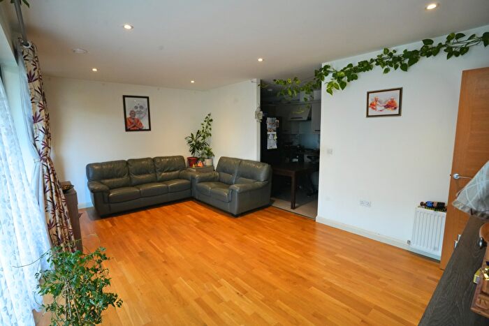 2 Bedroom Apartment For Sale In Palm Court, Alpine Road, Queensbury, NW9
