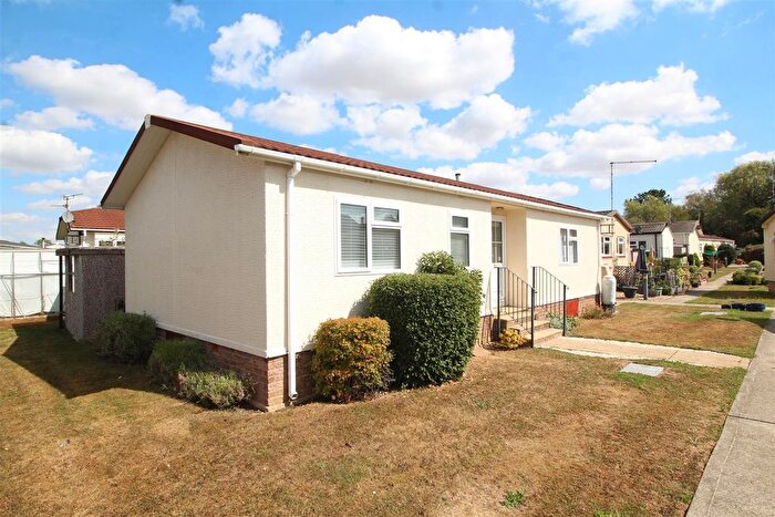 2 Bedroom Park Home For Sale In Keys Park, Parnwell, Peterborough, PE1