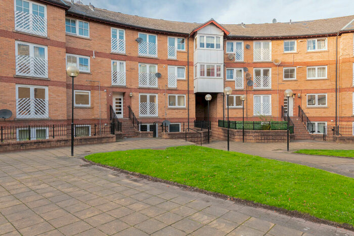 2 Bedroom Flat To Rent In Govan Road, Kinning Park, G51