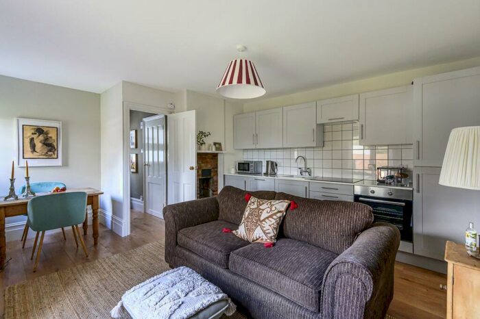 1 Bedroom Cottage To Rent In Well Hill Orpington, BR6