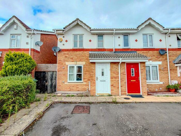 Houses for sale & to rent in SE28 8JY, Abbotts Close, Thamesmead