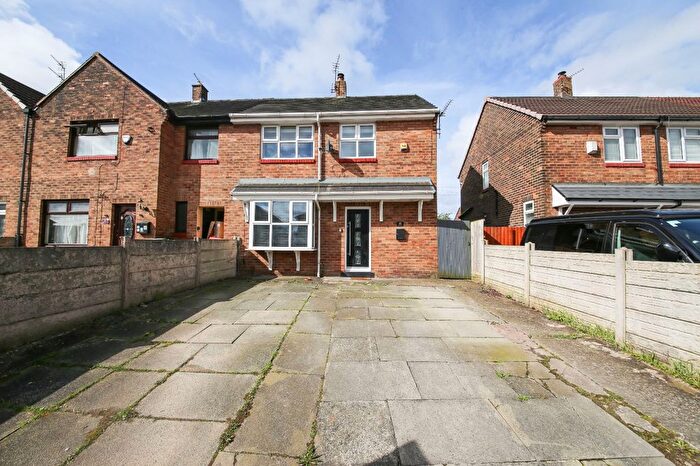 3 Bedroom Semi-Detached House To Rent In Hunter Road, Wigan, WN5