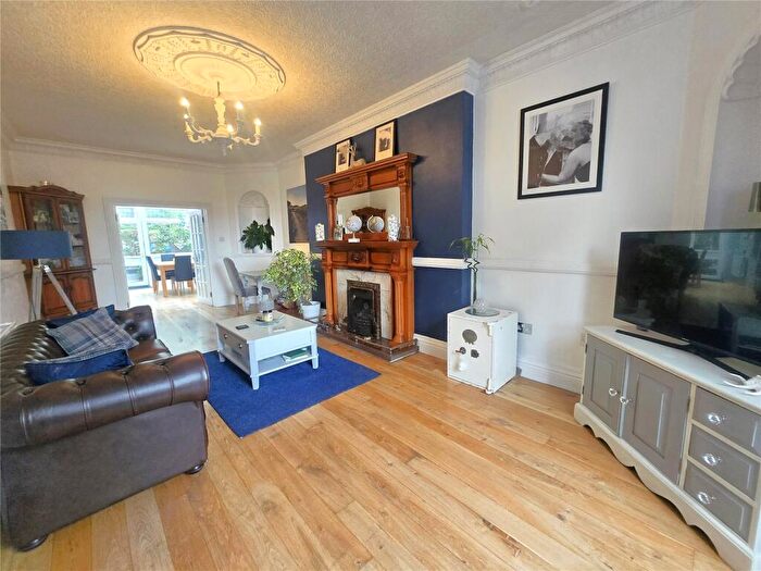 3 Bedroom Terraced House For Sale In Mayfield Drive, Tenby, Pembrokeshire, SA70
