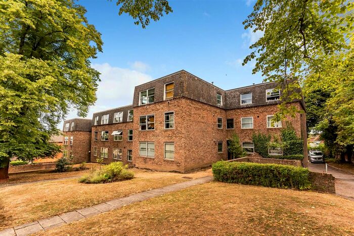 1 Bedroom Flat To Rent In Jenner Road, Guildford, GU1