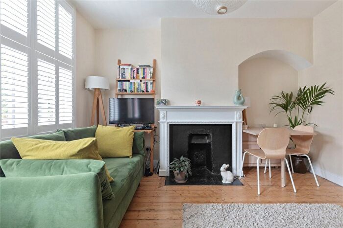 2 Bedroom Terraced House For Sale In Cowick Road, London, SW17