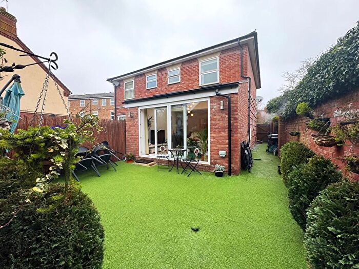 3 Bedroom End Of Terrace House To Rent In Corsbie Close, Bury St. Edmunds, IP33