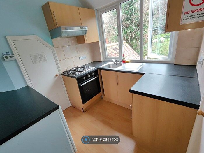 1 Bedroom Flat To Rent In Downs Road, Luton, LU1