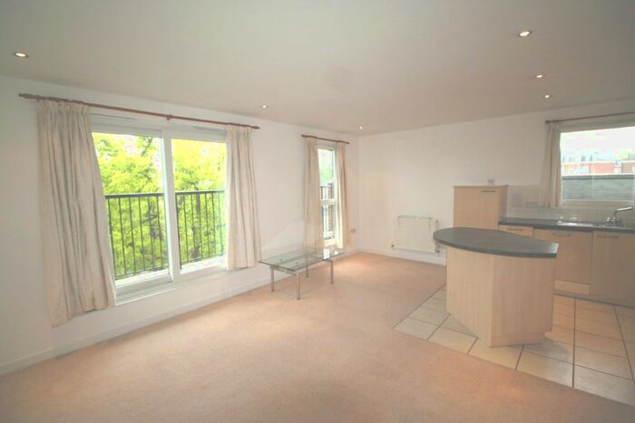 2 Bedroom Flat To Rent In West Hill, Putney, SW15