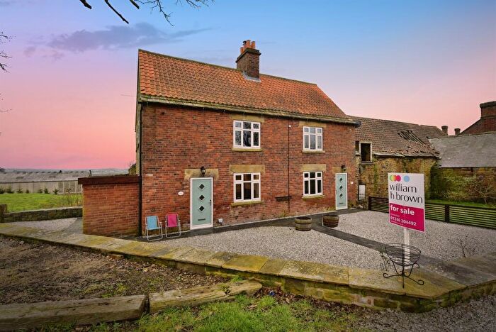 2 Bedroom Cottage For Sale In Breck Lane, Barrow Hill, Chesterfield, S43