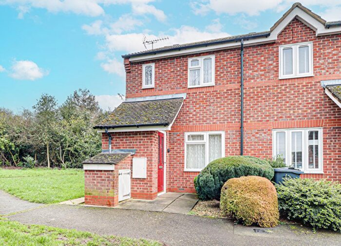 2 Bedroom Terraced House For Sale In Hilltop, Redbourn, AL3