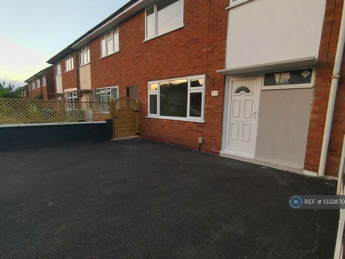 4 Bedroom Terraced House To Rent In West Way, Stafford, ST17